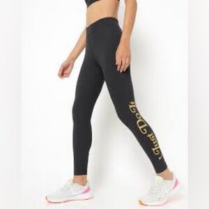 NWT Nike Leggings Black & Gold